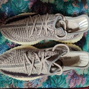 Yeezy Zyon